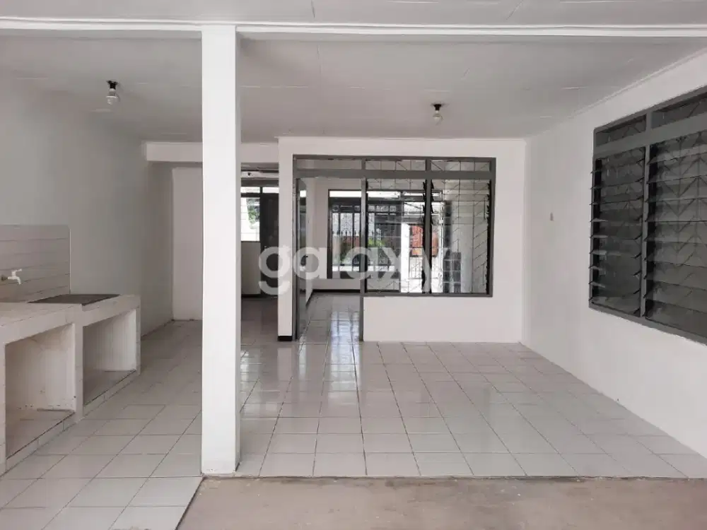 Jual rumah lebar 8m di Pondok Candra