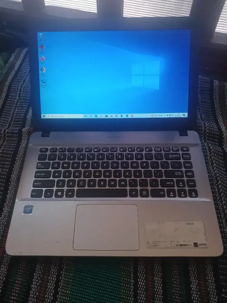 Asus vivobook x441m 4/500gb