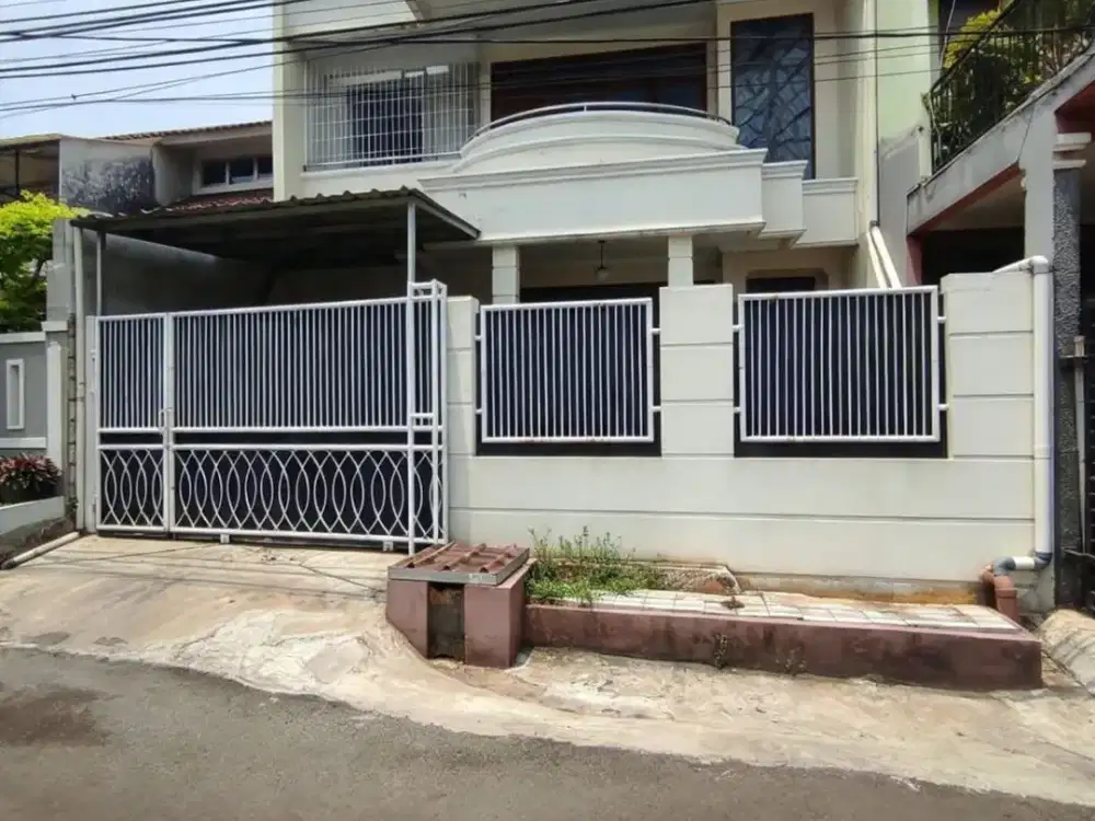 RUMAH SEWA SIAP HUNI DLM KOMPLEK PONDOK KELAPA JAKARTA TIMUR