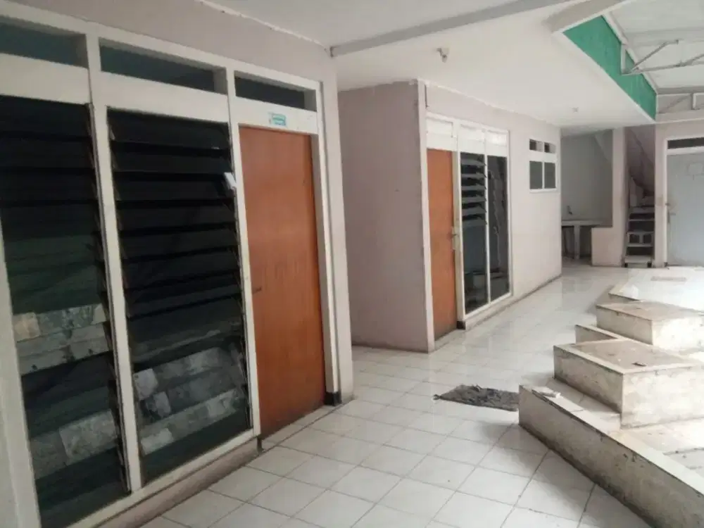 Aud.a076 Murah Rumah Gayungsari Surabaya Siap Huni, Area Nyaman untuk Keluarga