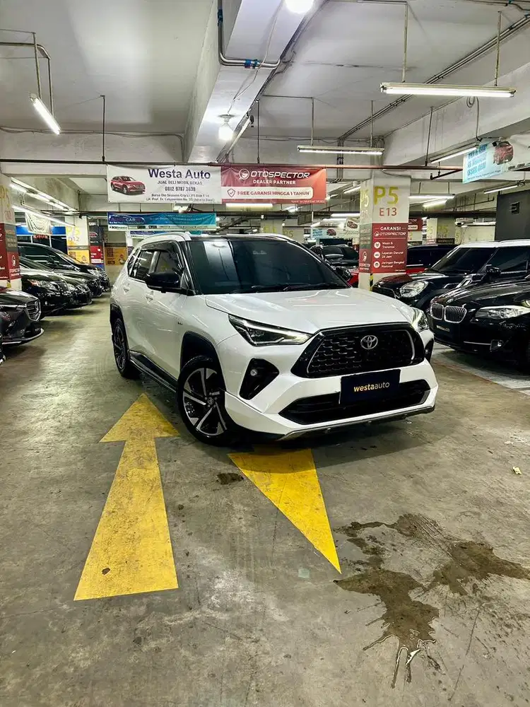 KM 34rb HV Toyota Yaris Cross 1.5 GR Hybrid 2023 Like New 2024