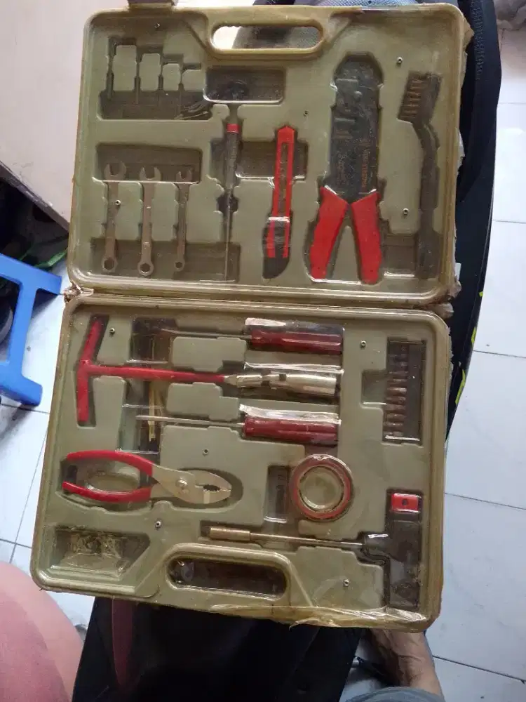 Jual alat2 bungkil satu set kunci2 komolit tanpa merk