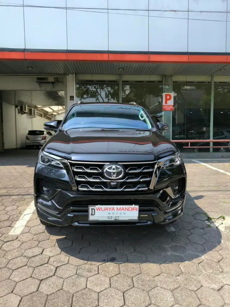 TOYOTA 2.8 GR-SPORT A/T 2022