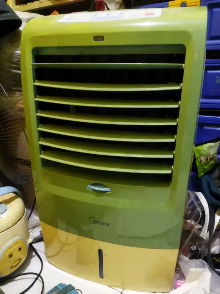 Dijual cepat air cooler Midea jumbo hanya 100k