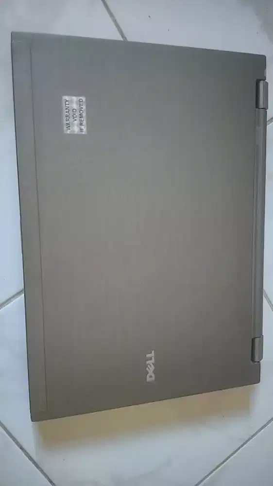 Laptop Dell Latitude E610