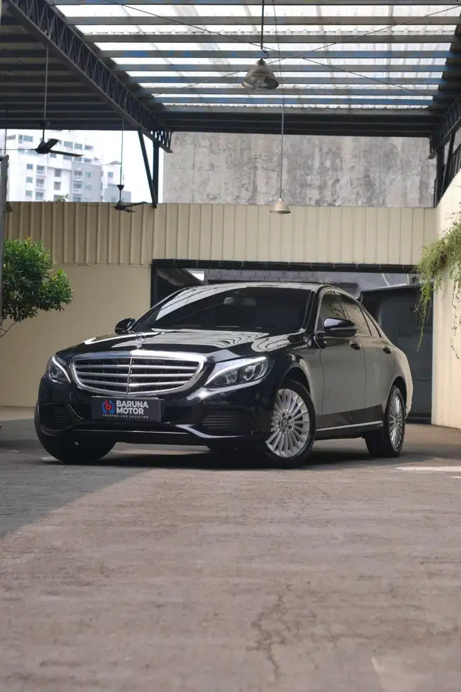 MERCEDES BENZ C250 EXCLUSIVE 2015