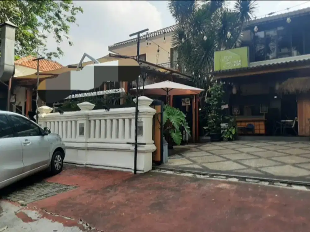 DIJUAL RUMAH MENTENG JAKARTA PUSAT, DENGAN KOLAM RENANG!