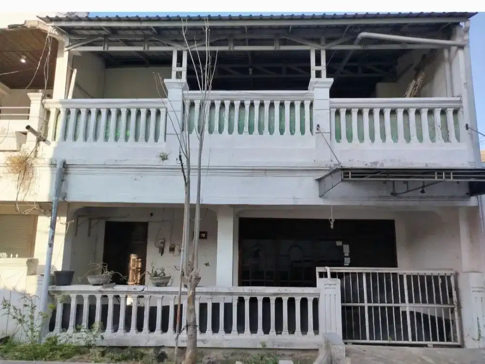 Rumah di perumahan Griya Mapan Sentosa Tropodo  (Perlu Renovasi) Row jalan 6 meter
