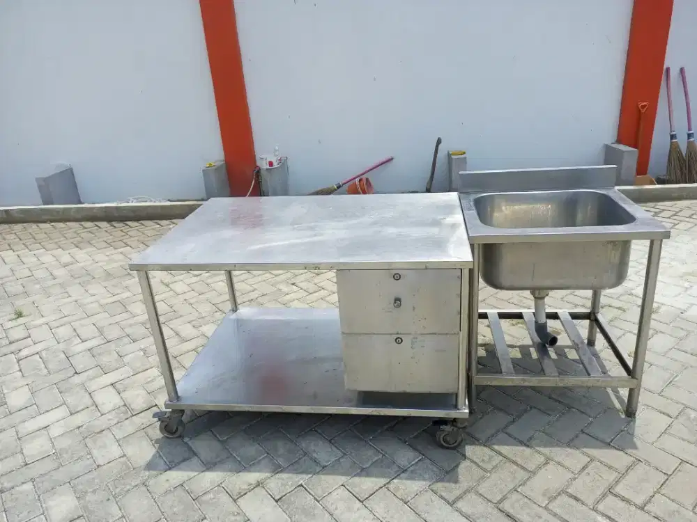 Meja westafel bekas