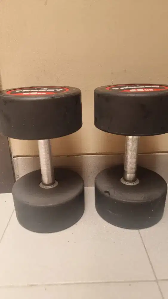 Dumble utk Gym Fitnes center pemakai pribadi dirumah 20 kg dan 15 kg