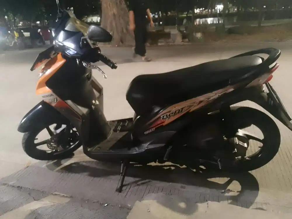Di jual motor Honda Beat