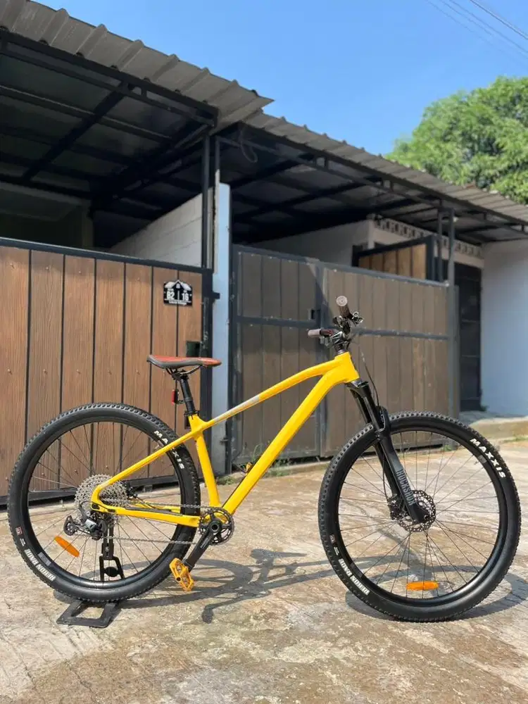 Patrol 093 Yellow M 29er Shimano Deore 12 Speed Fork Rockshox Muluss