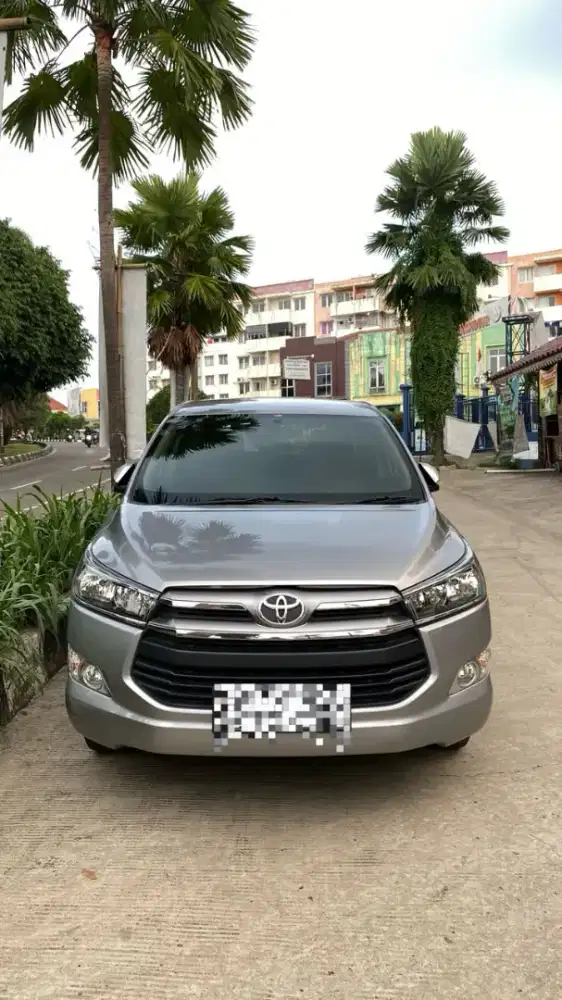 Kijang Innova Istimewa