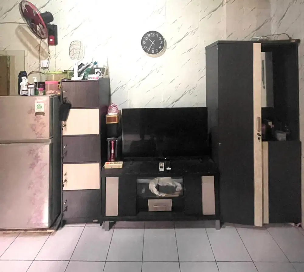 Dijual sepaket tv kulkas 3 lemari
