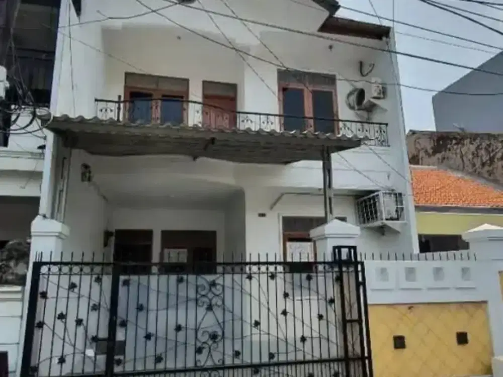Disewakan Rumah Siap Huni di Pondok Bambu, Aman, Nyaman dan Bebas Banjir