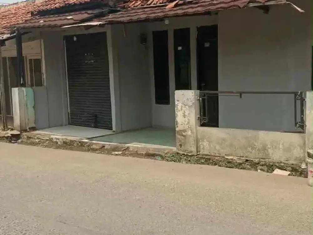 RUMAH MURAH BERIKUT KIOS DIPINGGIR JALAN RAYA COCOK UNTUK USAHA