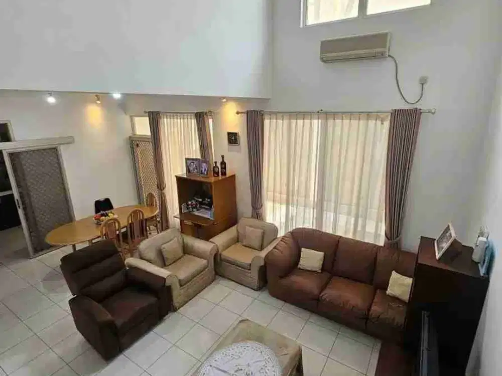 DIJUAL CEPAT RUMAH FURNISHED LUAS 180M2 DI TAMAN GOLF MODERNLAND