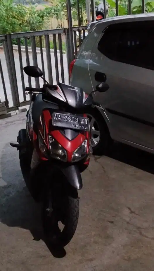 HONDA VARIO 125 (NEGO tipis)
