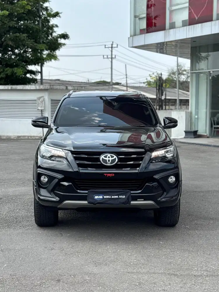 Toyota Fortuner VRZ 2.4  TRD Sportivo Diesel Matic 2018 TOP KONDISI