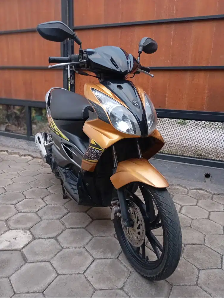 Teh Gold Suzuki Skywave