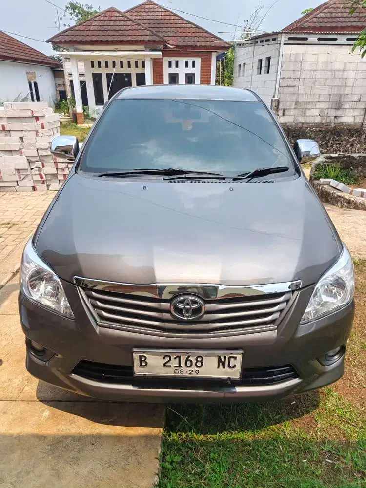 Toyota Kijang Innova 2013 Bensin