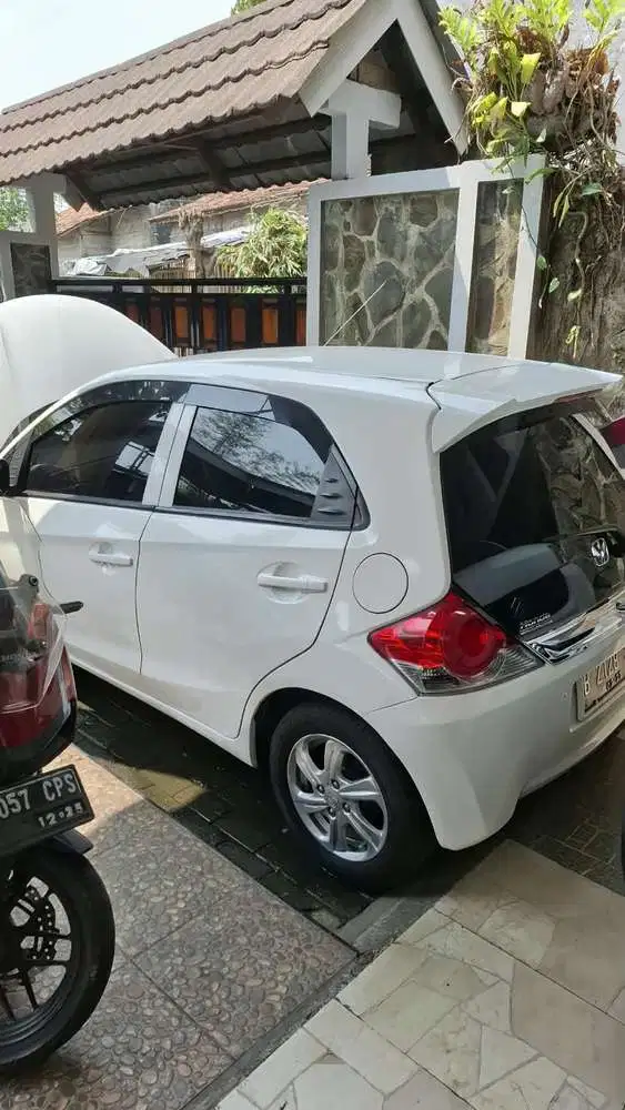 Honda Brio  E CVT 2017 AT