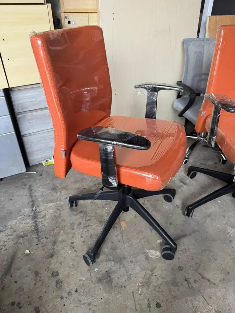 Kursi kantor super kokoh merk indovickers dan savello murah banget