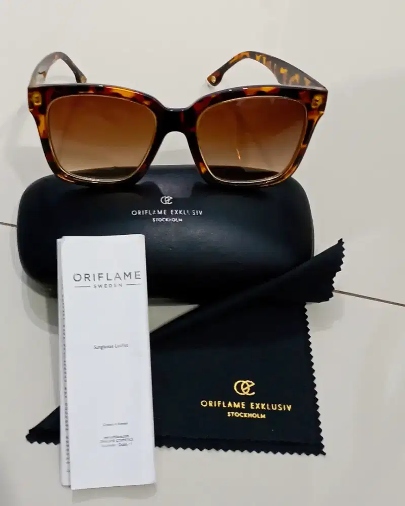 Kacamata anti uv oriflame