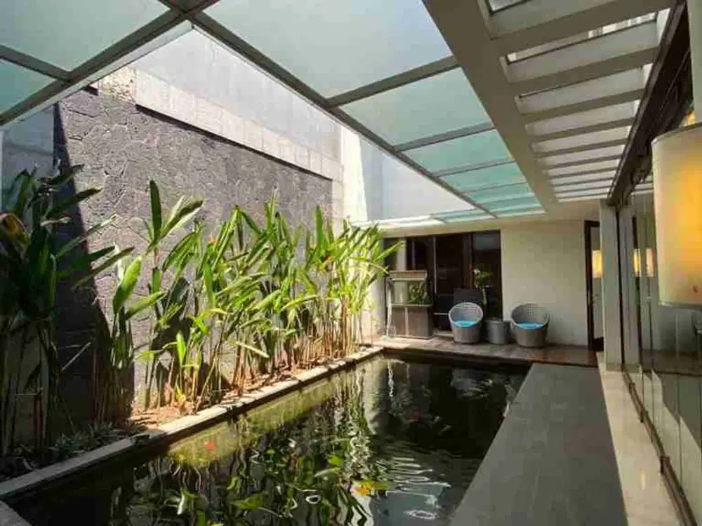 jual rumah lux Singgasana Pradana Bandung