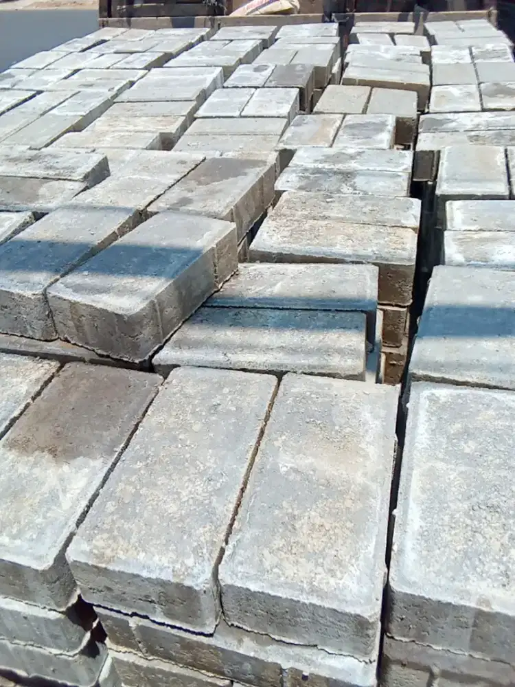 Jual paving beserta jasa pasang nya