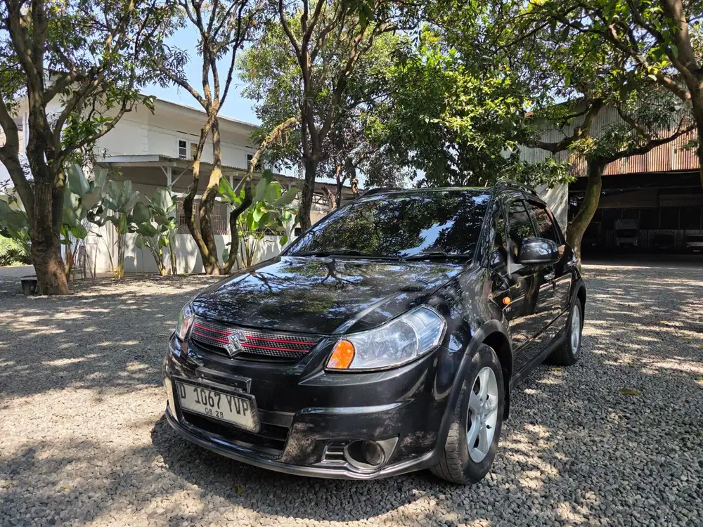 Suzuki SX4 X-Over 1.5 AT Matic 2008 ASTINA MOBIL XOVER No Brio