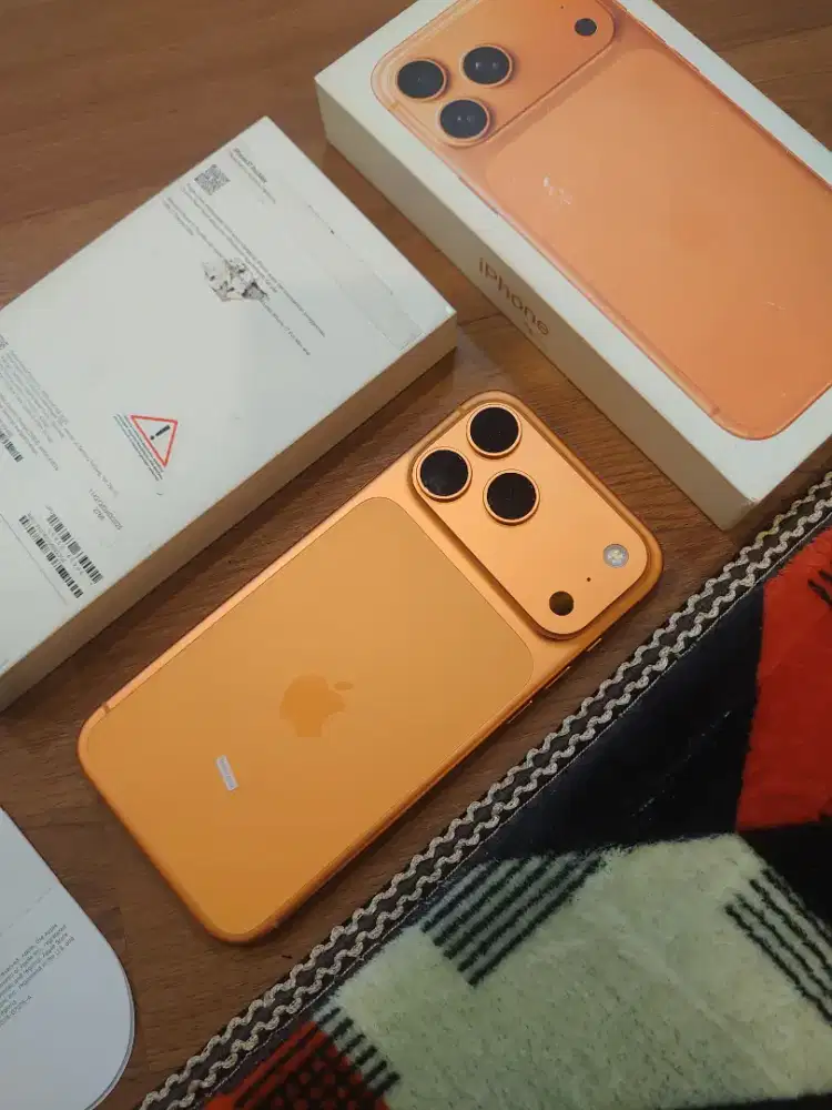 Iphone 17 pro max 256 ibox cosmic orange bh 100 on juli 2027