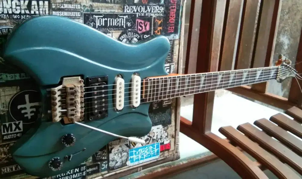 Gitar Listrik Updown