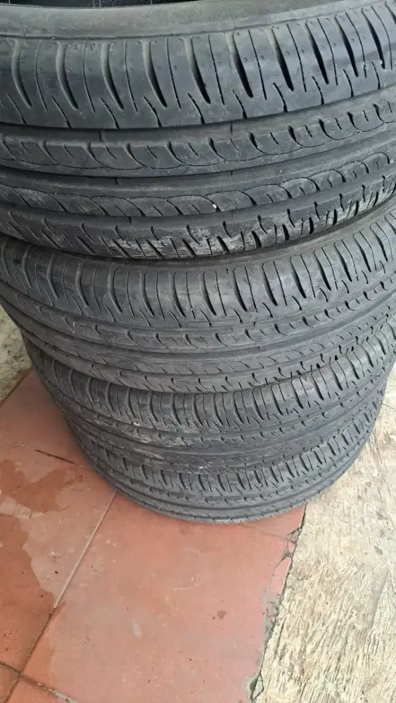 185 65 r15 gt radial champiro ertiga freed livina sienta xpander gls