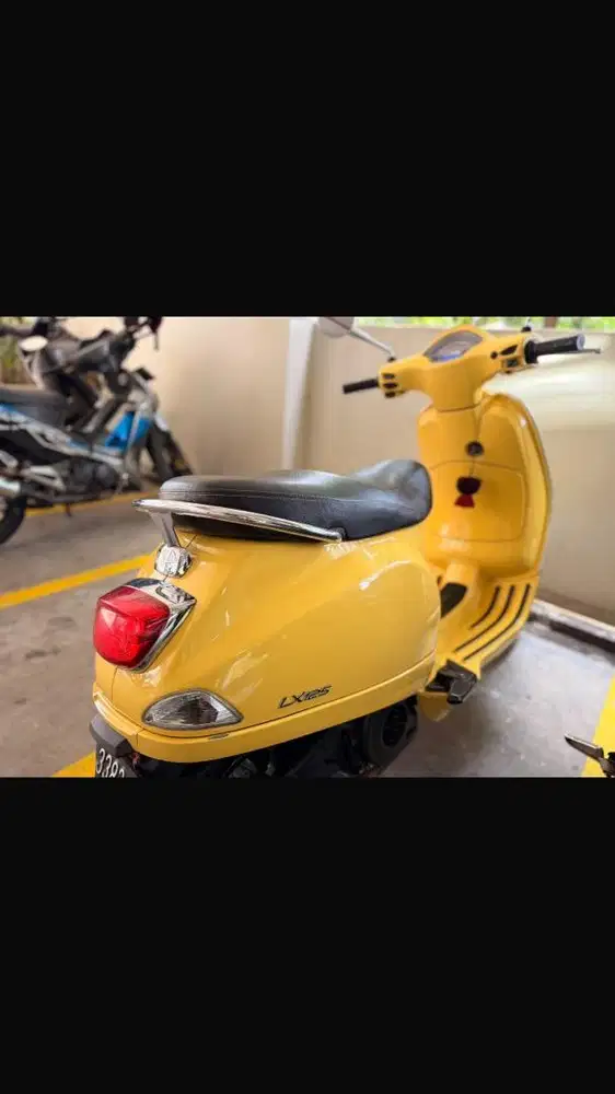 For sale piaggio lx 125 kuning mulus