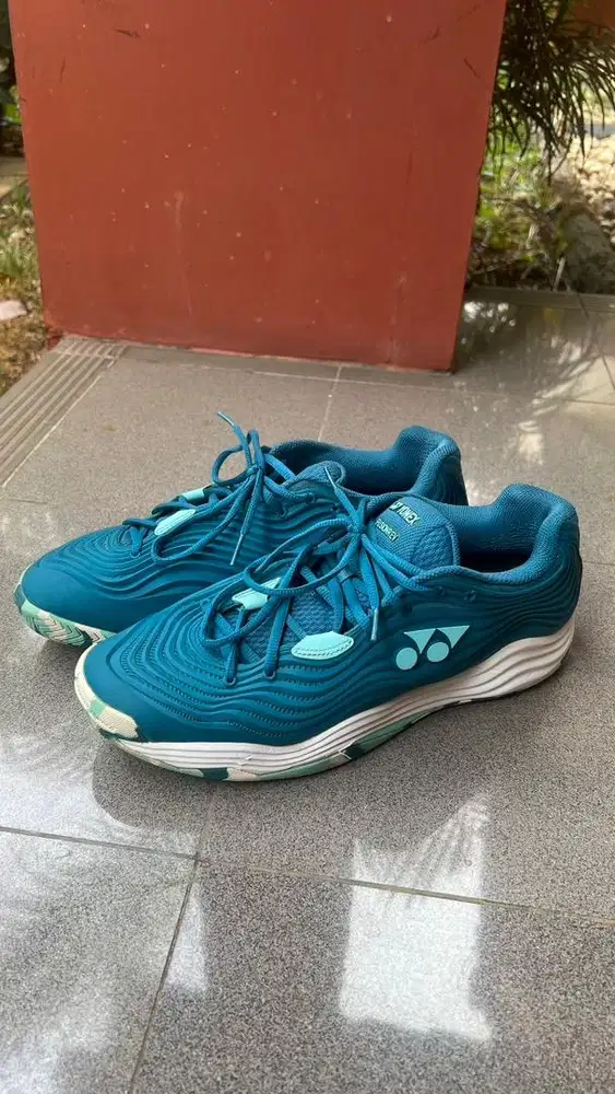 Sepatu tennis tenis padel yonex like new