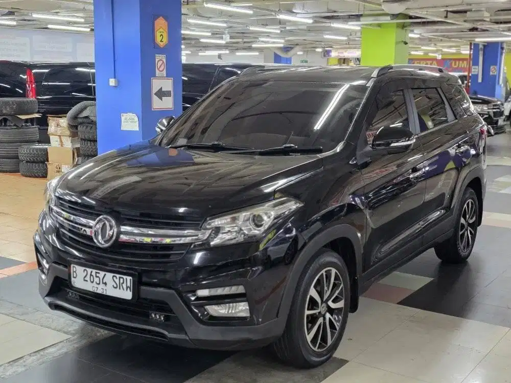 Dfsk glory 560 turbo luxury 2020 hitam km50rban