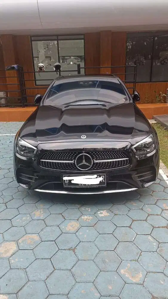 Mercedes-Benz E300 2022 Bensin
