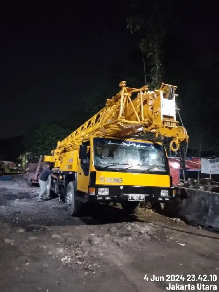 Excavator pc 50 bucket breaker crane 25ton