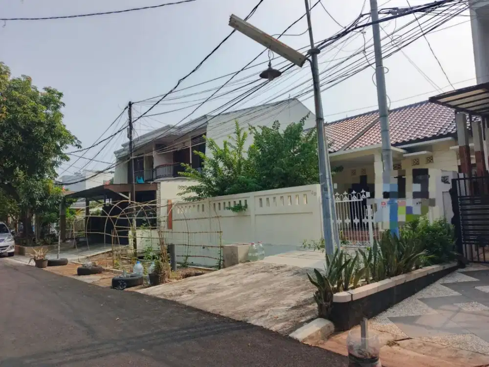 DIJUAL RUMAH DI KEMAYORAN DEKET PRJ JAKARTA PUSAT
