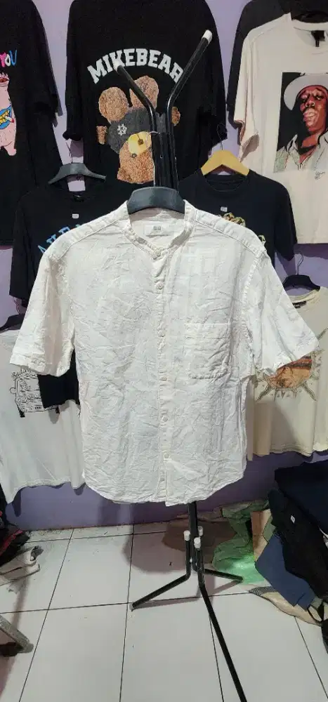 Kemeja sanghai uniqlo