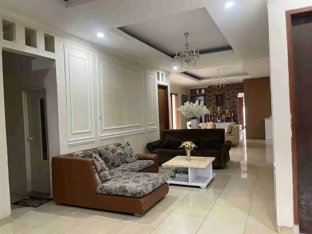 Dijual Rumah semi Furnished di Sayap Citerep, Cimahi Selatan 6 Kamar SHM Siap Huni