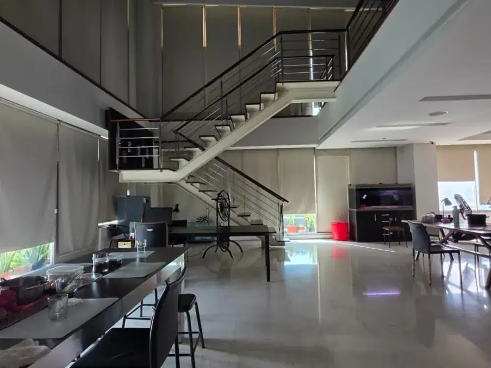 Dijual Penthouse Apartemen Pantai Mutiara Semi Furnished