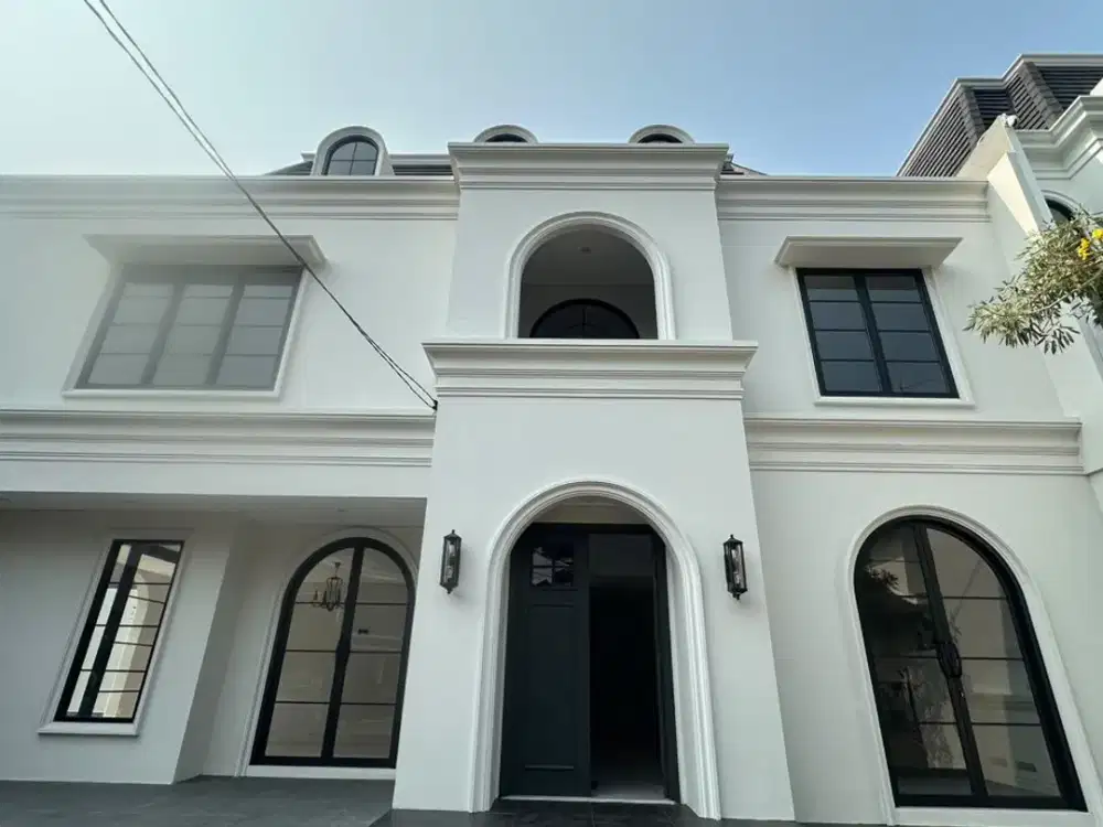 Dijual Rumah Mewah American Classic Bintaro Sektor 9, Private Pool