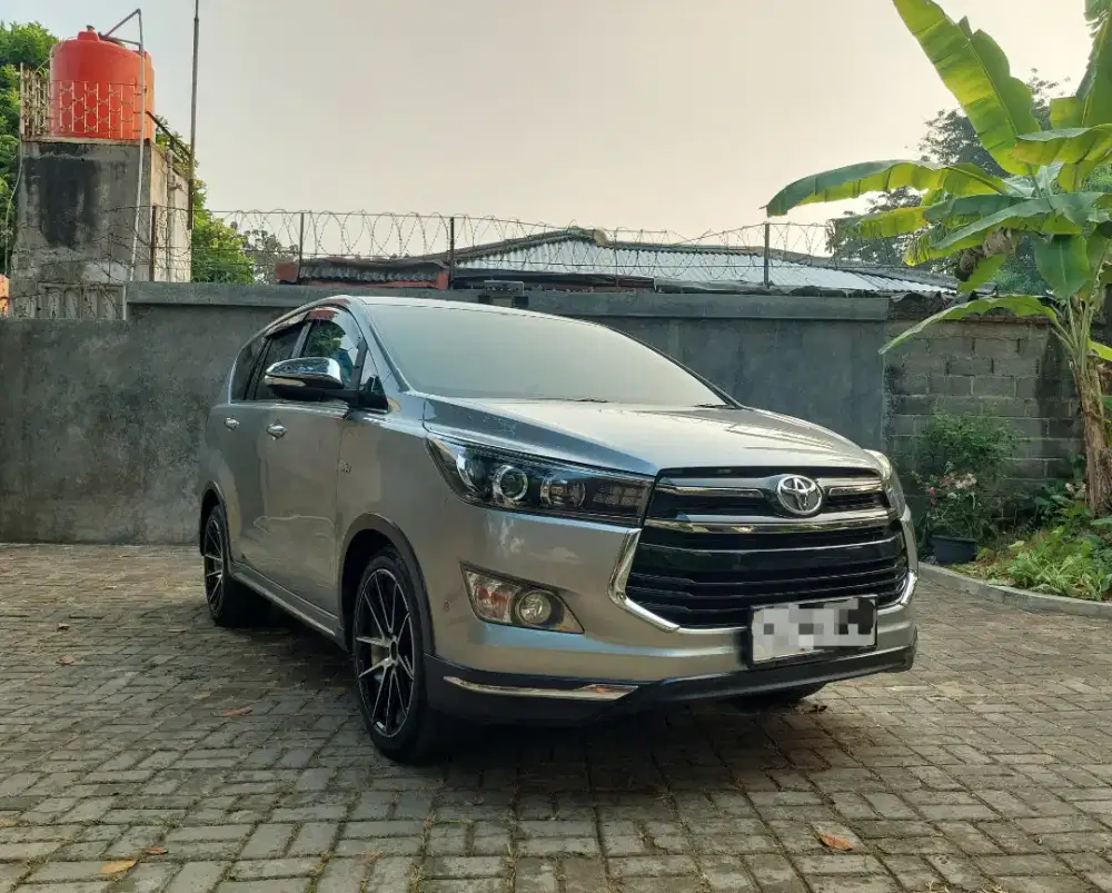 Innova Reborn Venturer Bensin At 2017