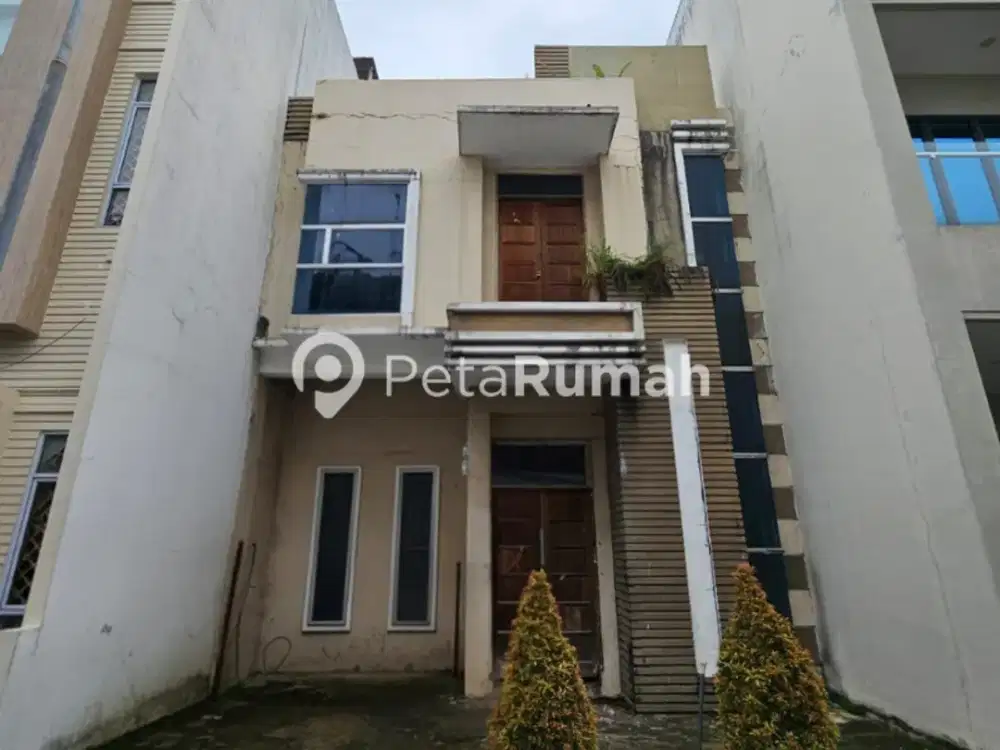 DIJUAL VILLA KOMPLEK GRAND CEMARA ASRI JALAN LOTUS - DAERAH CEMARA (vincent)