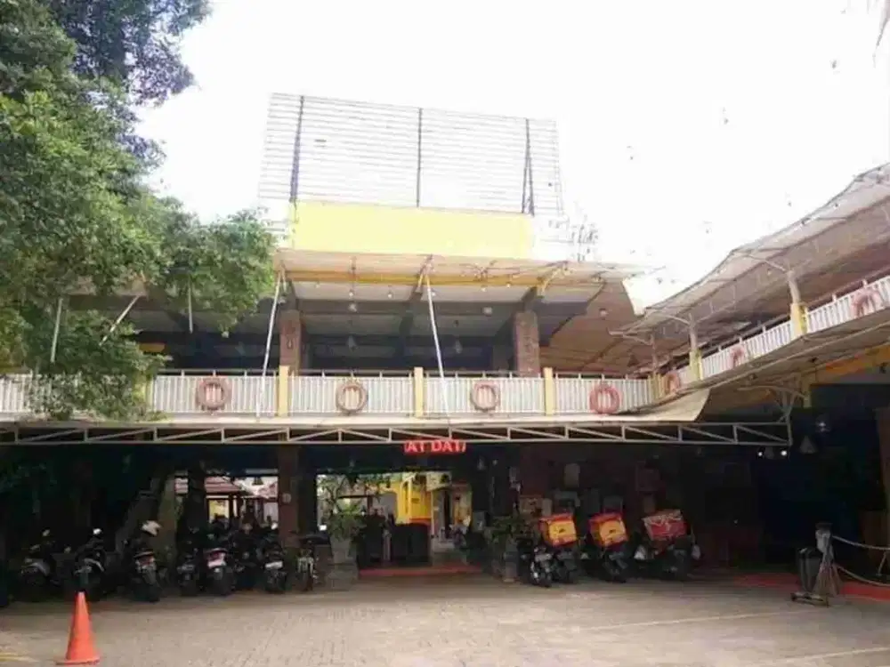 Jual Tempat Usaha 3 lt Pinggir Jalan Raya Depok Ada Rooftop