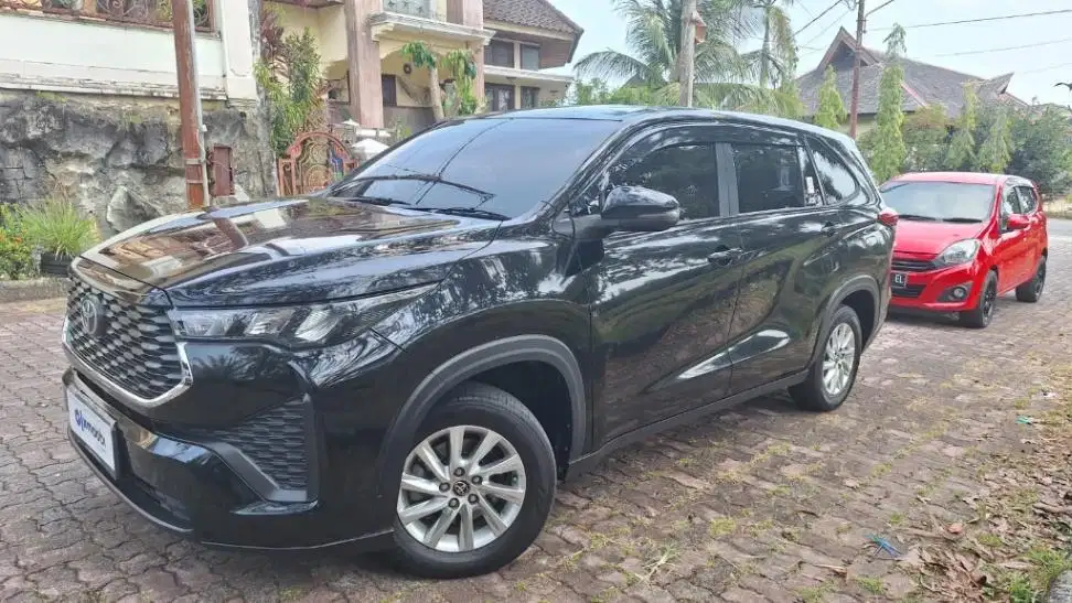 Pajak Panjang Toyota Kijang Innova 2.0 Zenix G CVT Bensin-AT 2023 LBAT