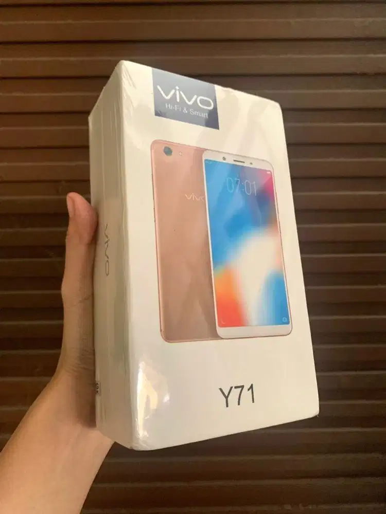 VIVO Y71 BARU BERSEGEL RAM BESAR 6/128 FULLSET NOMINUS WARNA HITAM