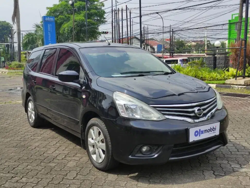 Pajak Panjang - Nissan Grand livina 1.5 XV Bensin-AT 2015